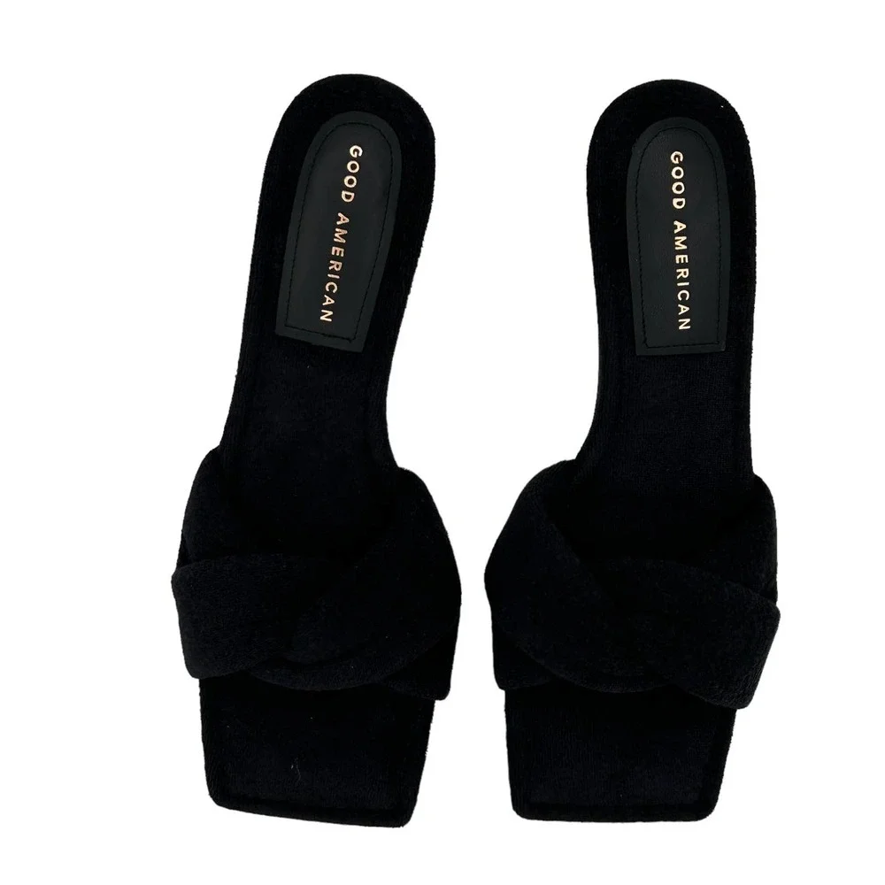 Good American Terry Kickstand Slides in a Size 9 Black New In Box - Picture 7 of 11